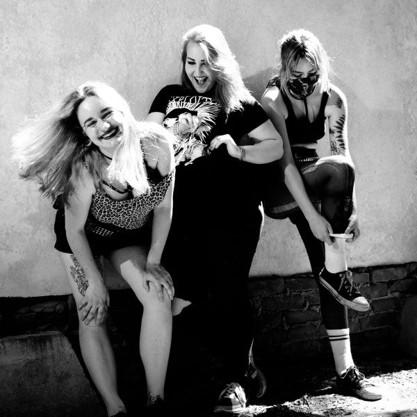 Death Pill (Ukraine) / Shooting Daggers (UK) – Monsters [IMPORT] – New 7"